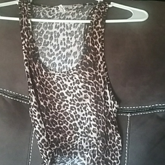 Cheetah print top - Picture 2 of 3